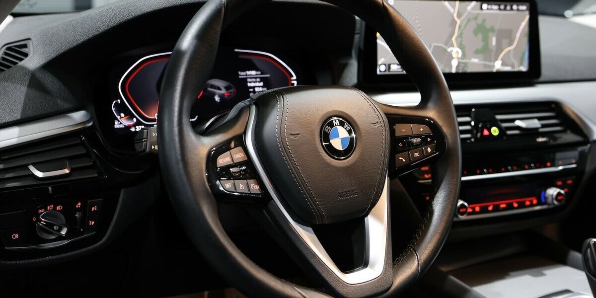 BMW 520d Touring xDrive BUSINESS EL.VOLL-LEDER, LED 14.000 km 38.111 &euro; Hamm 59077