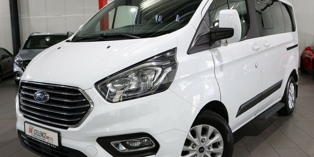 Ford Tourneo Custom 2.0 TDCI 320 L1 / 8-SITZER / NAVI 119.000 km 27.777 &euro; Hamm 59077