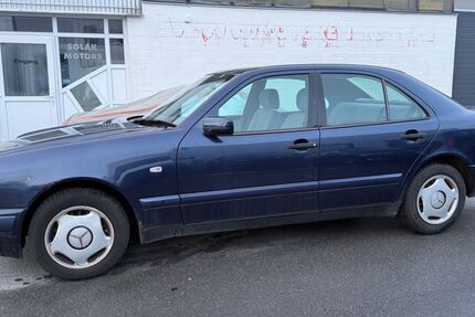 Mercedes-Benz E 200 122.000 km 2.999 &euro; Rheda-Wiedenbrück 33378