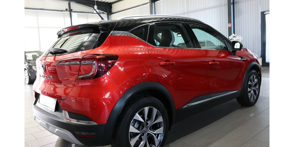 Renault Captur 130 TCE INTENS RED & BLACK / LED / AHK 83.000 km 13.991 &euro; Hamm 59077