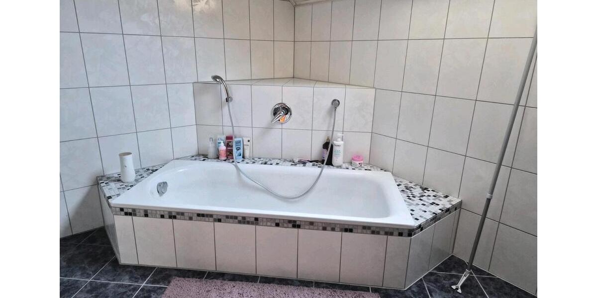 Einfamilienhaus Wadersloh - 7 Zimmer, 250 m&sup2;, 1.350&euro; | Angebot:25571291