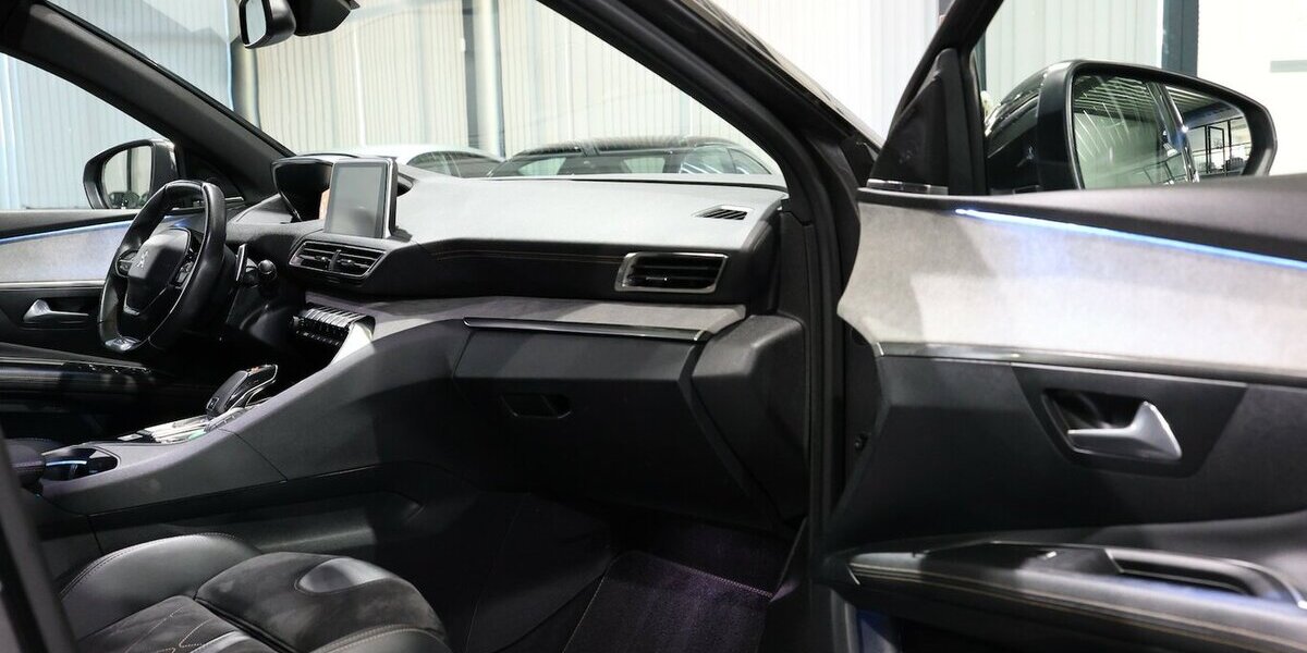 Peugeot 3008 2.0 BLUE-HDI 180 GT-LINE-SPORT / I-COCKPIT 138.000 km 17.991 &euro; Hamm 59077