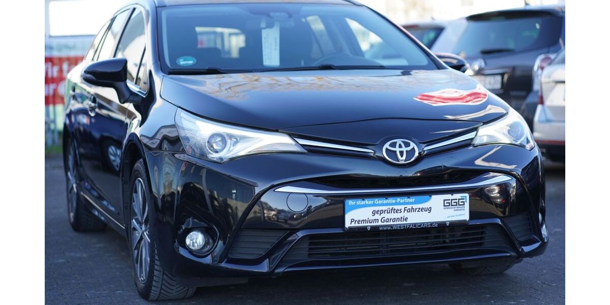 Toyota Avensis 198.211 km 6.950 &euro; Rheda-Wiedenbrück 33378