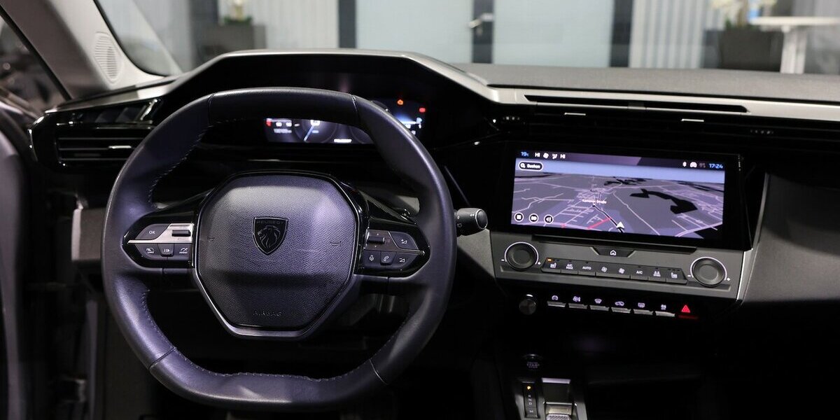 Peugeot 308 SW 130 BLUE-HDI ACTIVE PACK / I-COCKPIT, LED 130.000 km 15.308 &euro; Hamm 59077