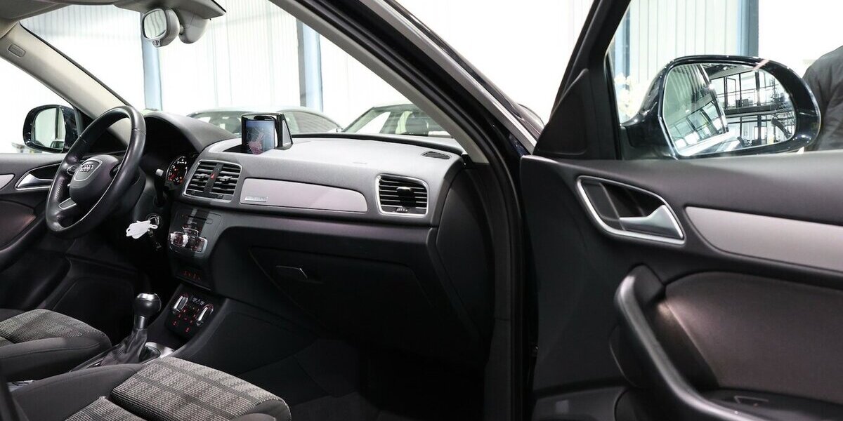 Audi Q3 2.0 TFSI QUATTRO SPORT / NAVI+KAMERA / ALLRAD 97.000 km 14.533 &euro; Hamm 59077