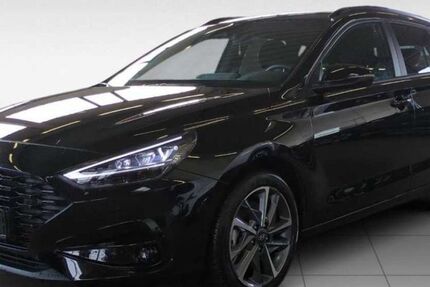 Hyundai i30 6.238 km 24.490 &euro; Soest 59494