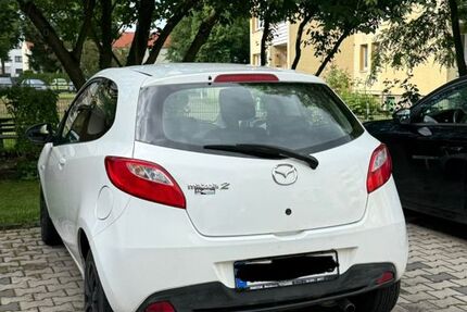 Mazda 2 131.000 km 2.900 &euro; Bergkamen 59192