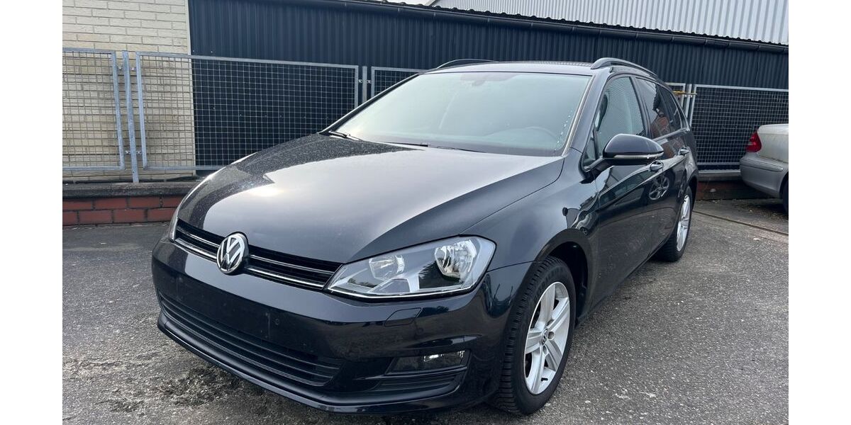 VW Golf 221.500 km 5.950 &euro; Warendorf 48231