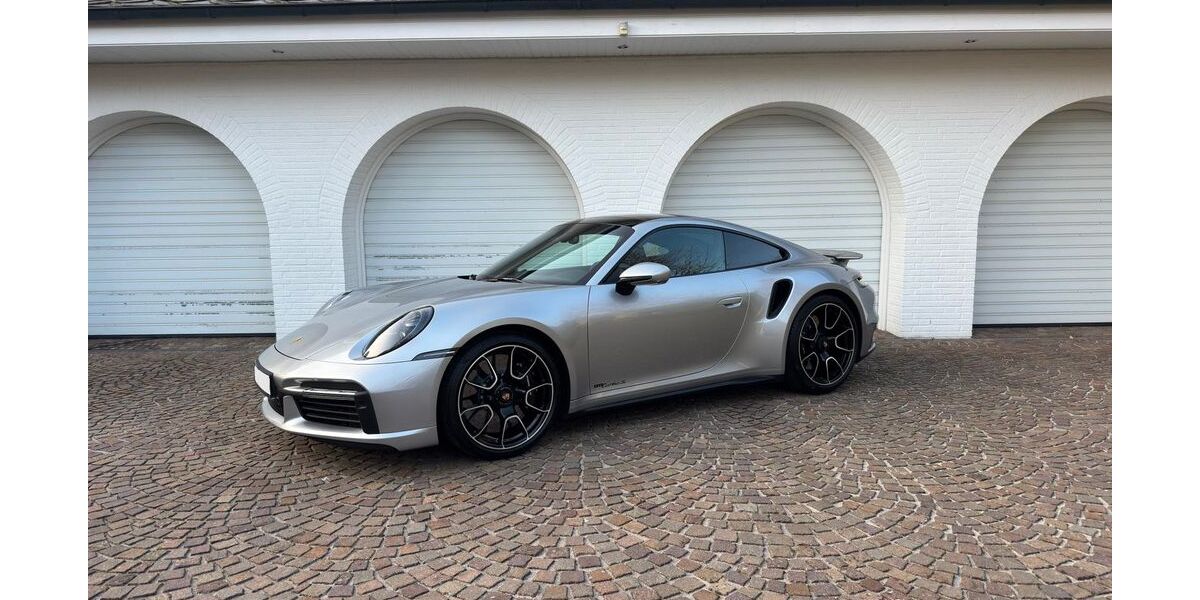 Porsche 992 11.550 km 228.992 &euro; Münster 48149