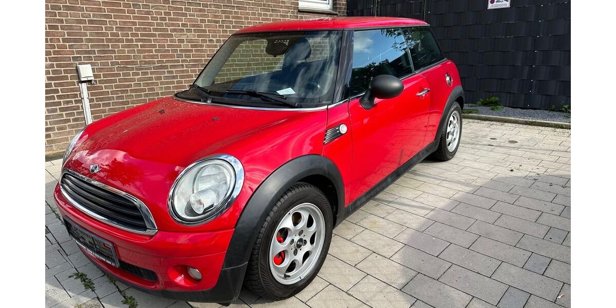 Mini ONE 176.000 km 2.495 &euro; Ahlen 59229