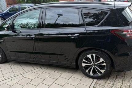 Ford S-Max 75.300 km 21.700 &euro; Münster 48149