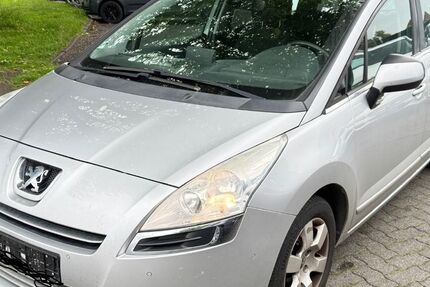 Peugeot 5008 127.000 km 3.290 &euro; Ahlen 59227