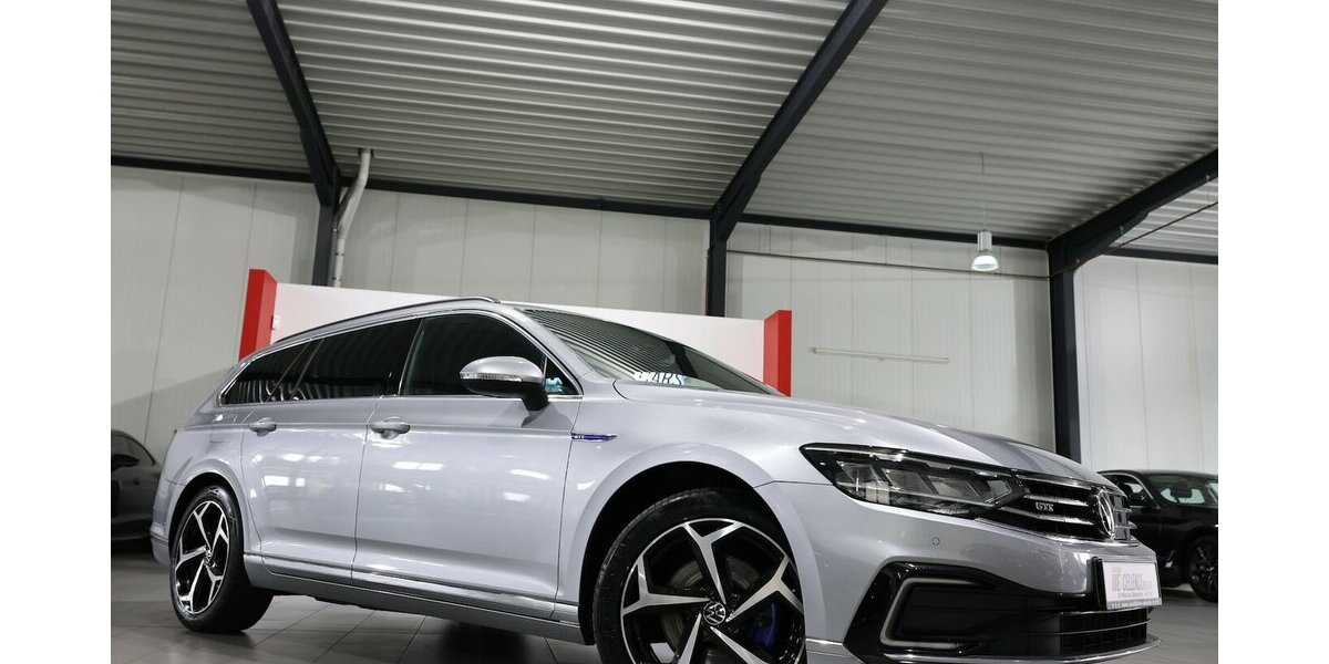 VW Passat Variant GTE DSG IQ BUSINESS R-LINE SPORT 86.000 km 23.991 &euro; Hamm 59077