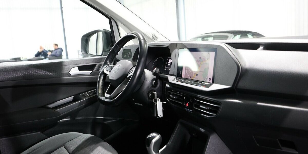 VW Caddy Maxi KOMBI 2.0 TDI 4M LIFE IQ ALLRAD OPTIK 95.000 km 28.777 &euro; Hamm 59077