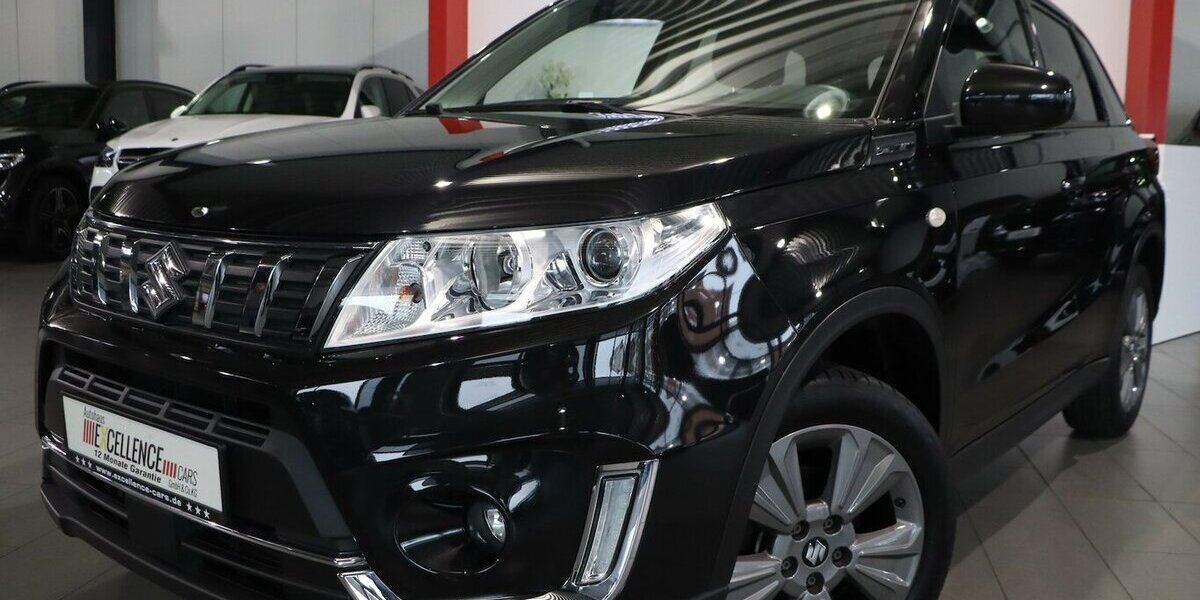 Suzuki Vitara 1.0 CLUB / NAVI+KAMERA, KLIMAAUTOMATIK 62.000 km 12.777 &euro; Hamm 59077