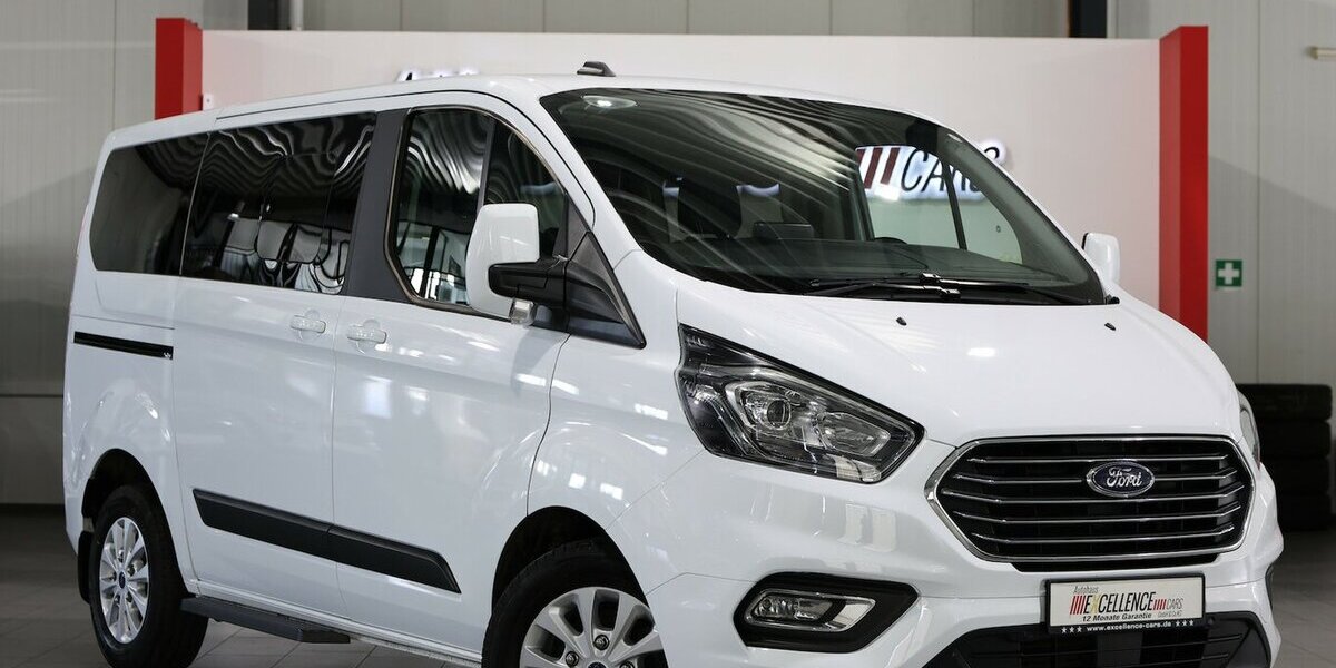 Ford Tourneo Custom 2.0 TDCI 320 L1 / 8-SITZER / NAVI 119.000 km 27.777 &euro; Hamm 59077