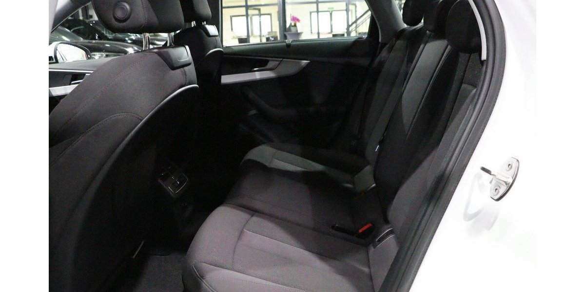 Audi A4 LIMOUSINE 40 TDI S-LINE / MATRIX-LED / 109.000 km 27.111 &euro; Hamm 59077