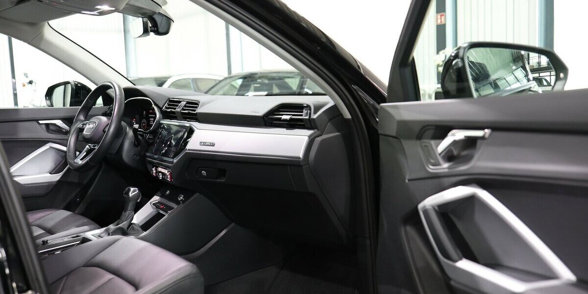 Audi Q3 35 TDI QUATTRO ADVANCED / LED, LEDER, VC 72.000 km 27.993 &euro; Hamm 59077