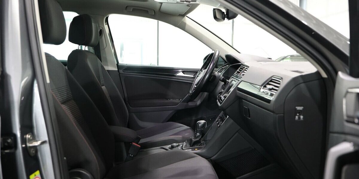 VW Tiguan 2.0 TSI DSG 4M SOUND / PANORAMA / LED 128.000 km 19.555 &euro; Hamm 59077