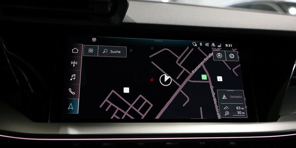 Audi A3 LIMOUSINE 30 TFSI S-LINE MATRIX, VOLL-LEDER 60.000 km 25.333 &euro; Hamm 59077