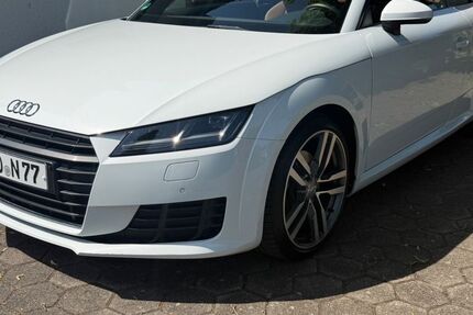 Audi TT 128.000 km 21.400 &euro; Bad Sassendorf 59505