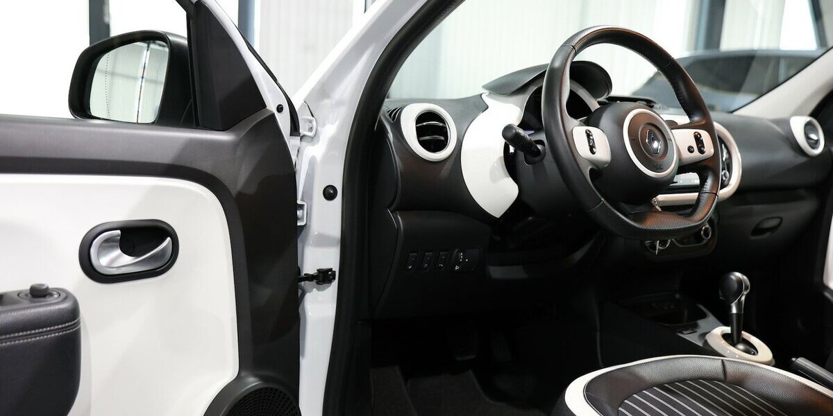 Renault Twingo INTENS ELECTRIC SPURHALTE, LEDER, KAMERA 13.000 km 13.111 &euro; Hamm 59077