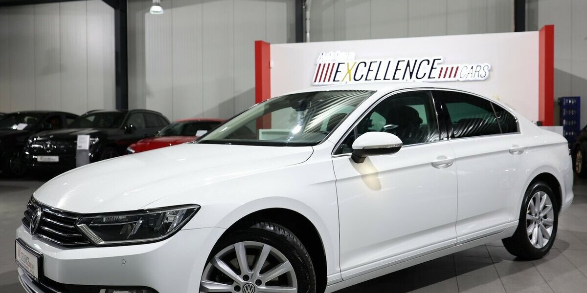 VW Passat 1.6 TDI Comfortline WHITE / MASSAGE+SHZ 176.000 km 10.444 &euro; Hamm 59077