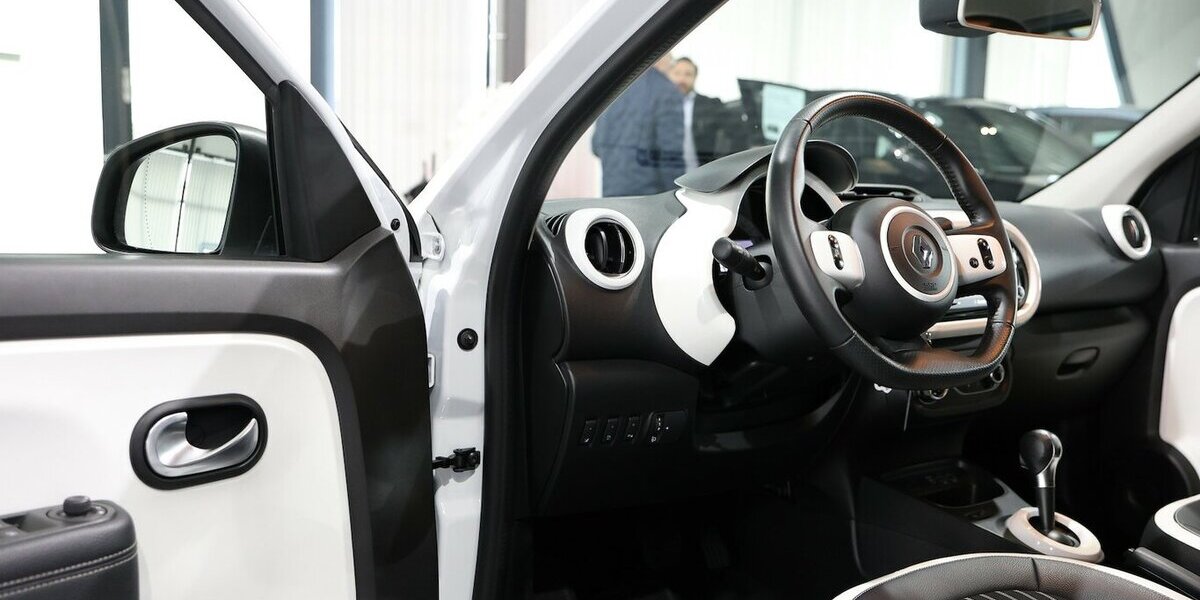 Renault Twingo INTENS ELECTRIC SPURHALTE, LEDER, KAMERA 12.000 km 13.111 &euro; Hamm 59077