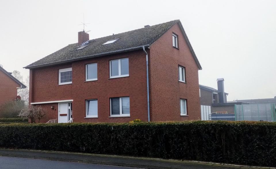 Dachgeschoßwohnung Ennigerloh - 3.5 Zimmer, 61 m&sup2;, 500&euro; | Angebot:25280118