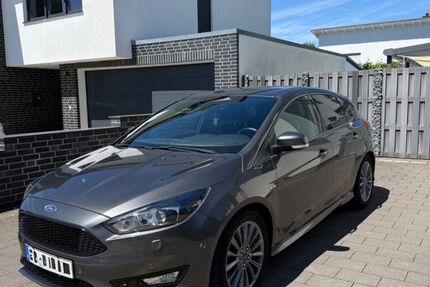 Ford Focus 107.000 km 12.300 &euro; Soest 59494