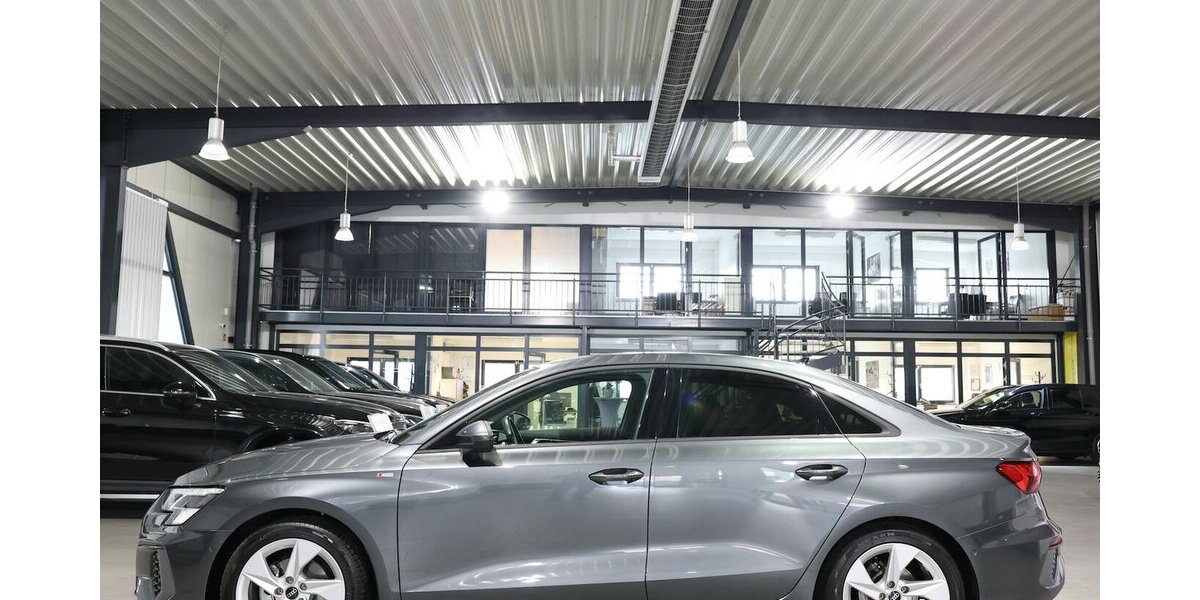 Audi A3 LIMOUSINE 30 TFSI S-LINE MATRIX, VOLL-LEDER 60.000 km 25.333 &euro; Hamm 59077