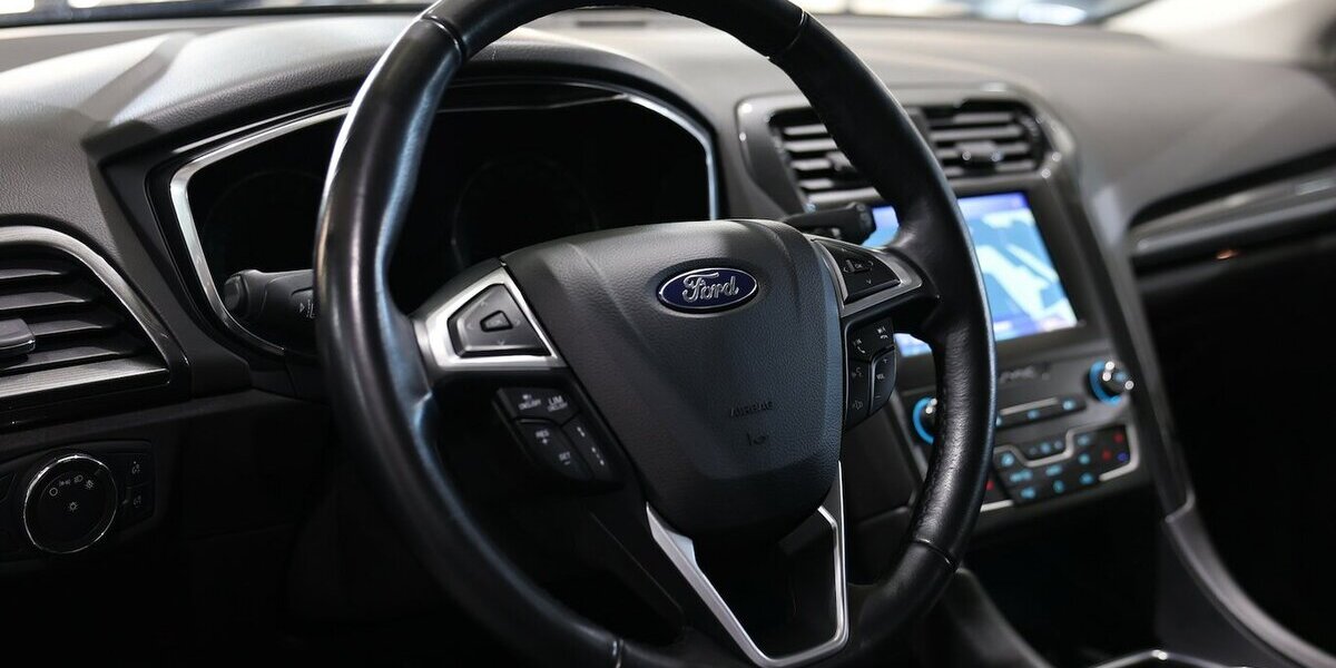 Ford Mondeo TUNIER 2.0 ECOBLUE TITANIUM / LED / AHK 145.000 km 15.555 &euro; Hamm 59077