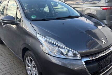 Peugeot 208 60.000 km 8.990 &euro; Soest 59494