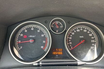 Opel Zafira 185.000 km 3.890 &euro; Unna 59425