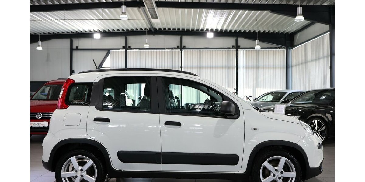 Fiat Panda 1.0 Mild-Hybrid CITY LIFE WHITE / SHZ, PDC 32.000 km 10.991 &euro; Hamm 59077