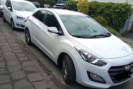 Hyundai i30 86.600 km 8.800 &euro; Unna 59427