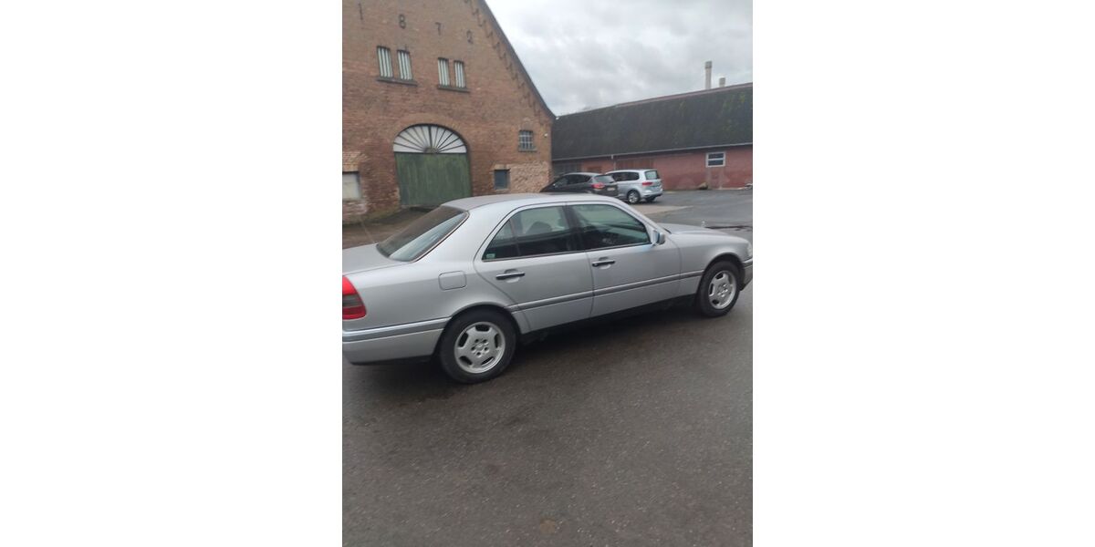 Mercedes-Benz C 180 181.000 km 3.000 &euro; Drensteinfurt 48317