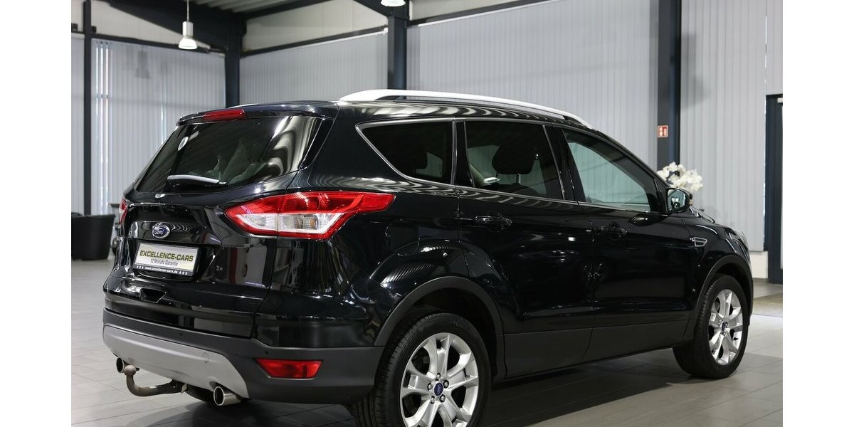 Ford Kuga 2.0 TDCI 4x4 TITANIUM / LEDER / NAVI+ 90.000 km 12.333 &euro; Hamm 59077
