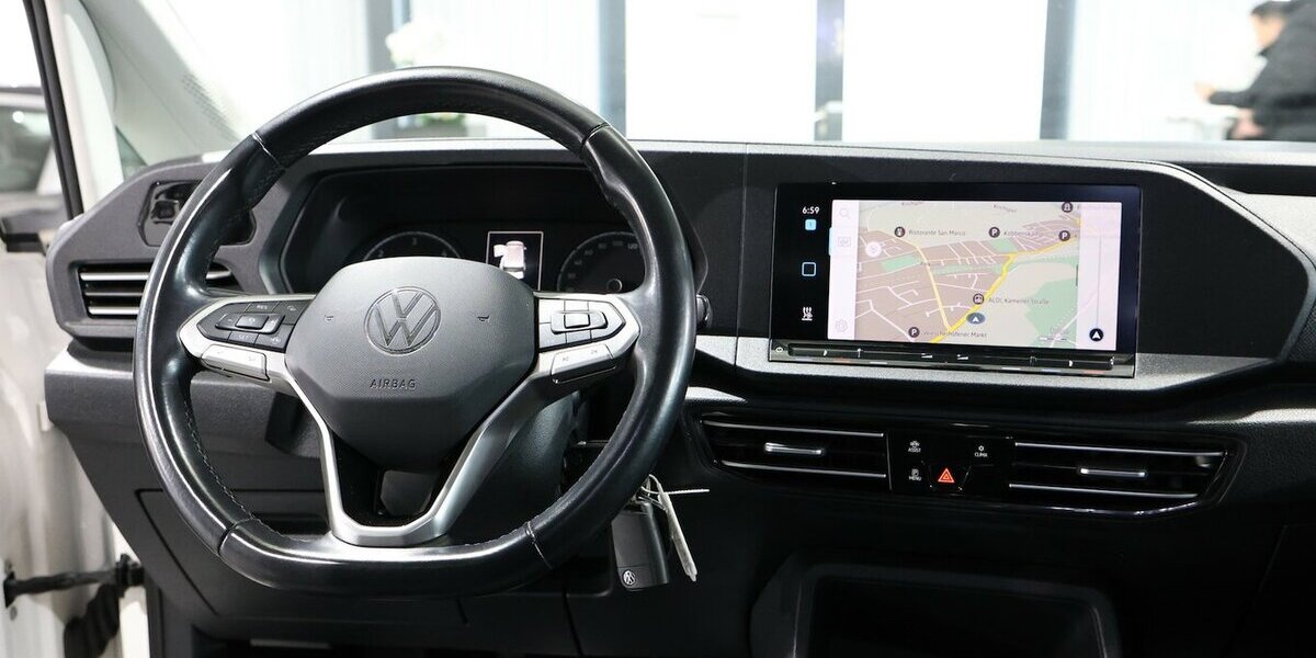 VW Caddy Maxi KOMBI 2.0 TDI 4M LIFE IQ ALLRAD OPTIK 95.000 km 28.777 &euro; Hamm 59077