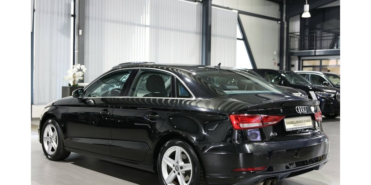 Audi A3 LIMOUSINE 1.4 TFSI BUSINESS / VIRTUAL-COCKPIT 119.000 km 15.993 &euro; Hamm 59077