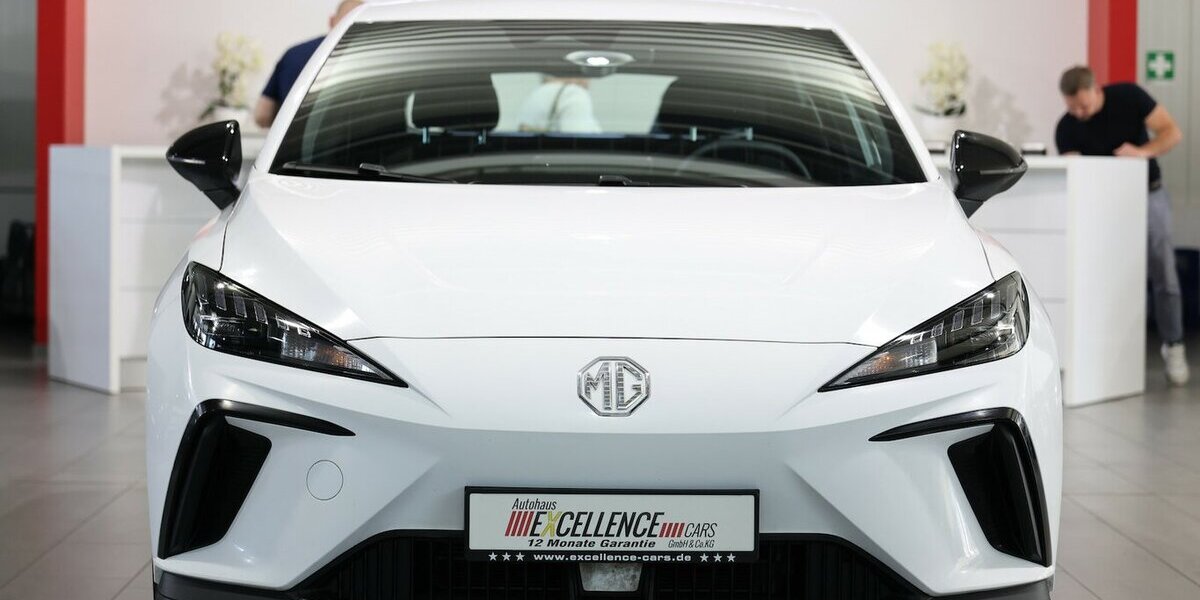 MG 4 ELECTRIC WHITE VIRTUAL, ACC+SPURHALTE, APPLE 50.000 km 17.555 &euro; Hamm 59077