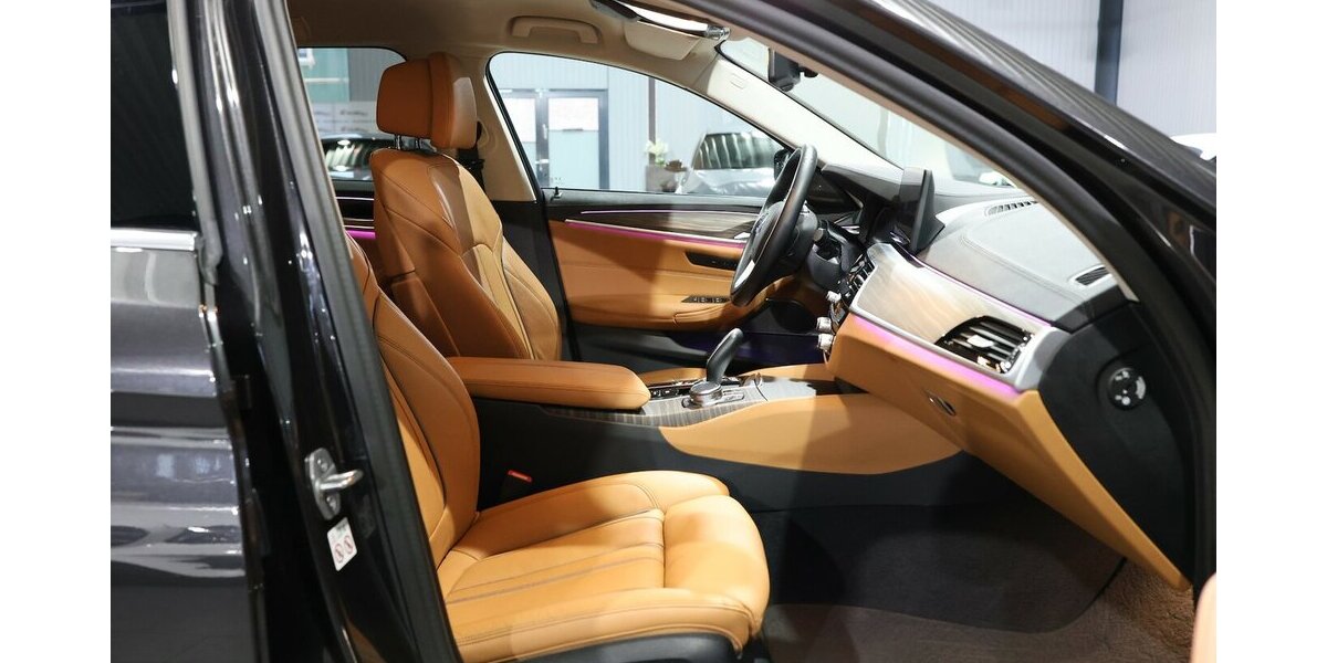 BMW 530i Touring INNOVATION LUXURY-LINE BUSINESS 45.000 km 38.777 &euro; Hamm 59077