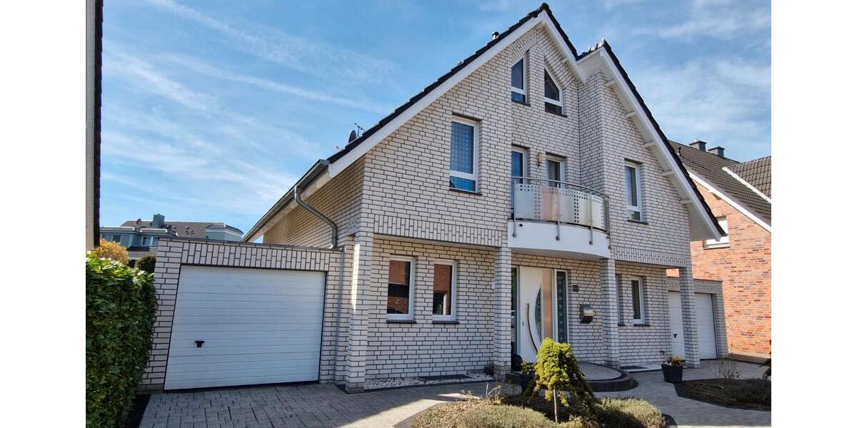 Einfamilienhaus Ahlen - 7 Zimmer, 264 m&sup2;, 739.000&euro; | Angebot:26134556