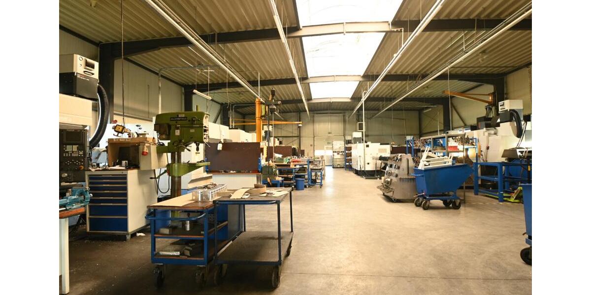 Gewerbeobjekt Ense - 3.900&euro; | Angebot:24816384