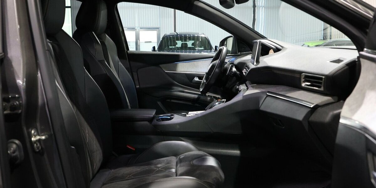 Peugeot 3008 2.0 BLUE-HDI 180 GT-LINE-SPORT / I-COCKPIT 138.000 km 16.555 &euro; Hamm 59077