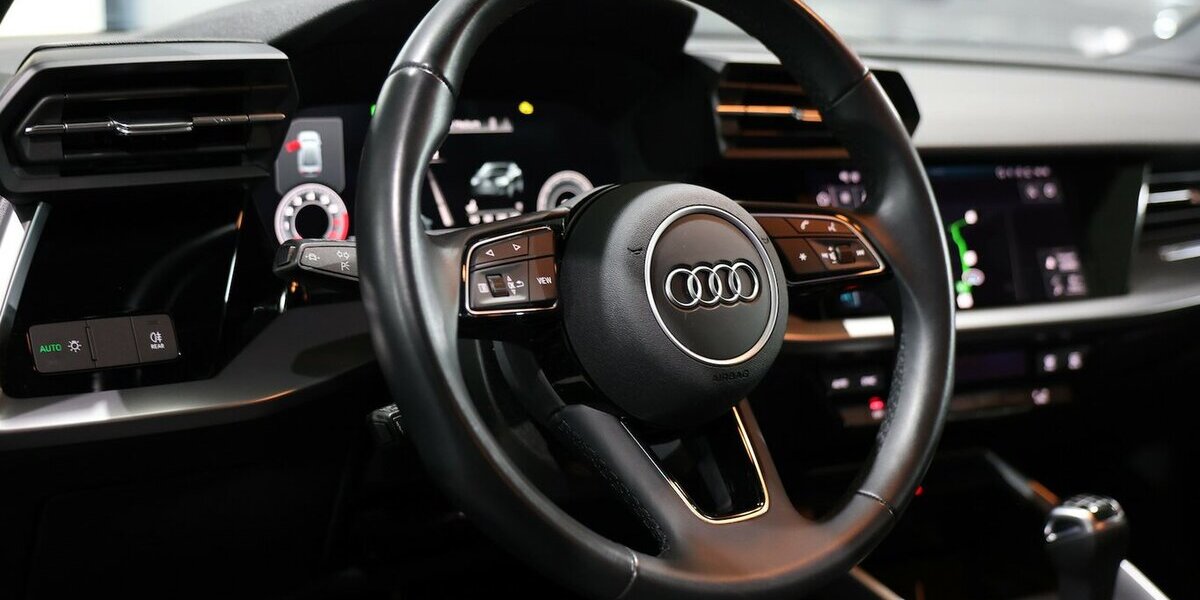 Audi A3 LIMOUSINE 35 TFSI BUSINESS BLACK LED,ACC+LANE 16.000 km 27.333 &euro; Hamm 59077