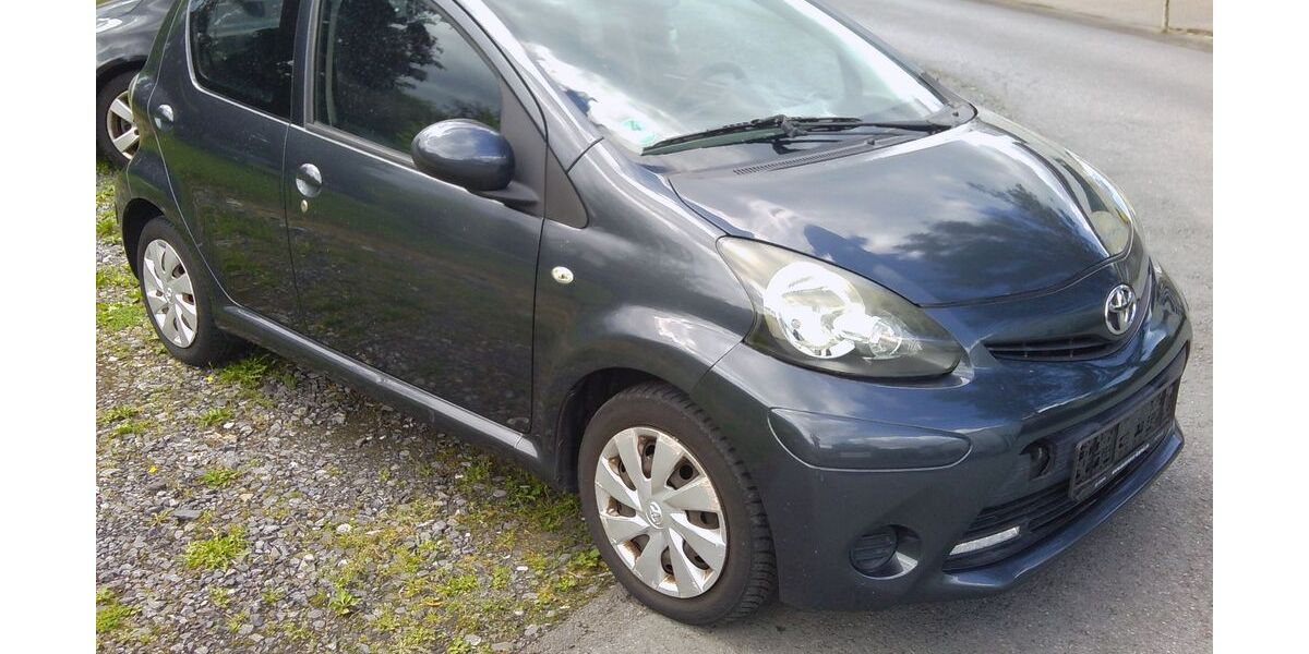 Toyota Aygo (X) 157.000 km 3.290 &euro; Warendorf 48231