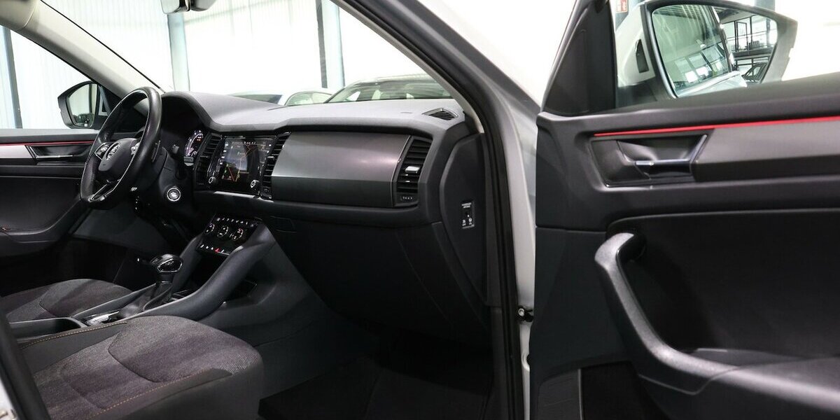 Skoda Kodiaq 1.5 TSI DSG CLEVER / LED / 1.HAND / NAVI+ 128.000 km 20.444 &euro; Hamm 59077