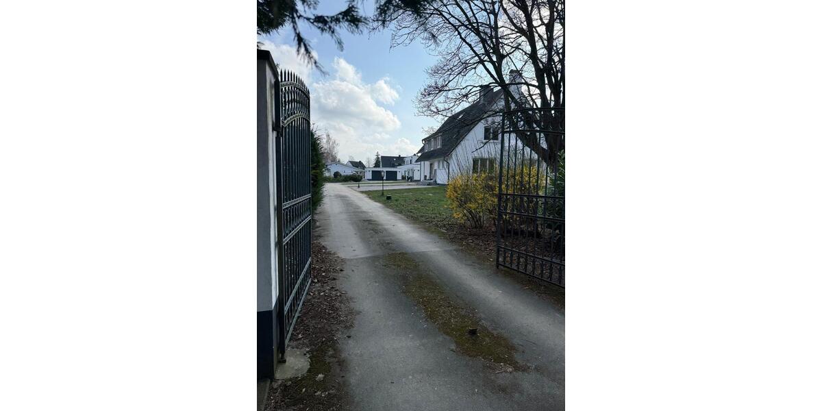 Doppelhaushälfte Soest - 6 Zimmer, 200 m&sup2;, 2.200&euro; | Angebot:25857396