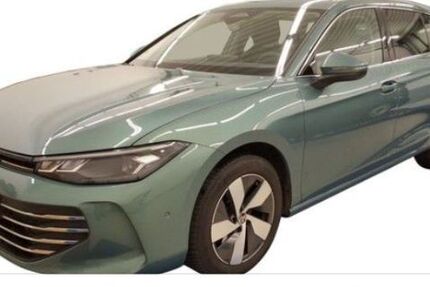 VW Passat Variant 8.450 km 37.498 &euro; Soest 59494